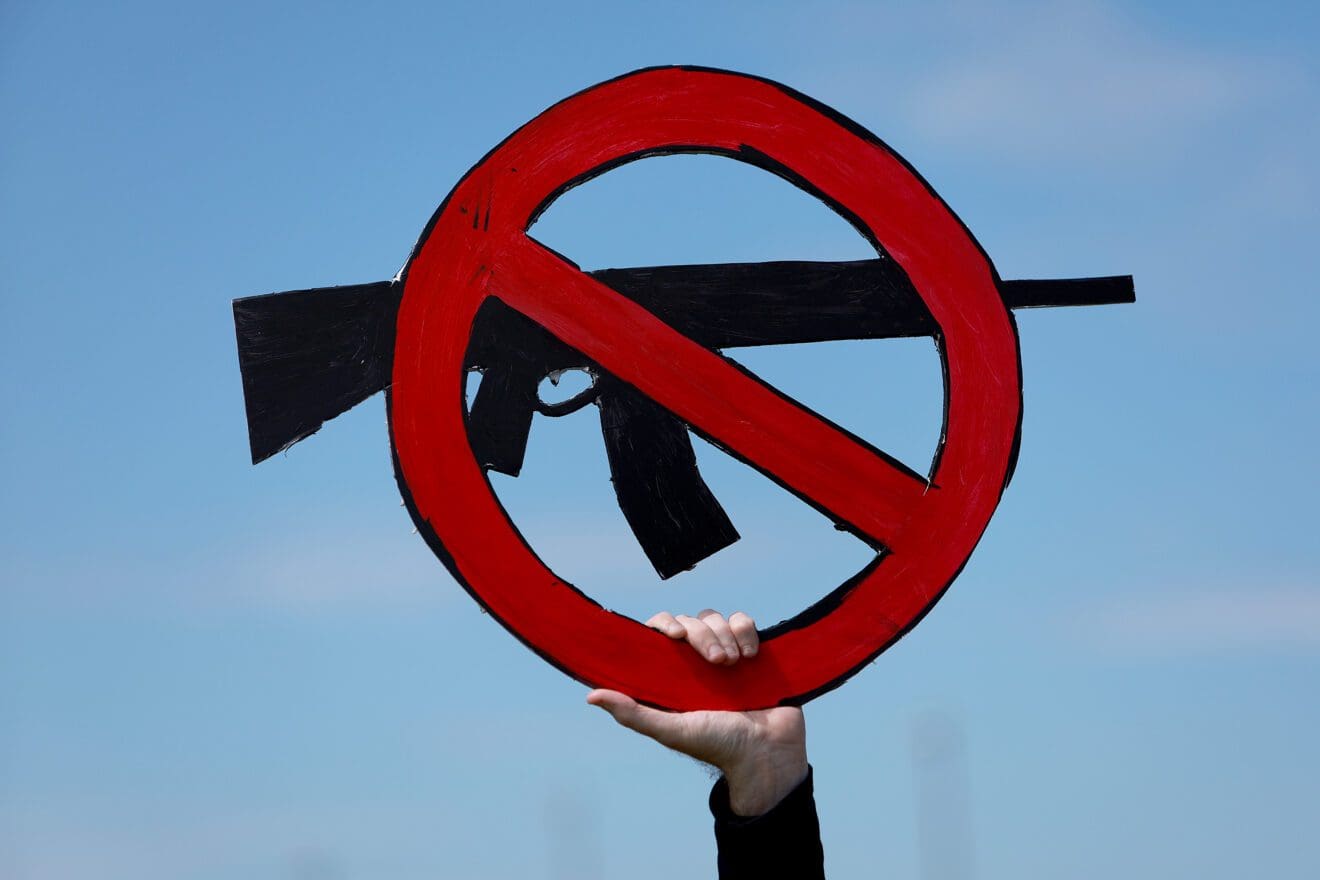 Gun Control To End Gun Violence | Amnesty International USA