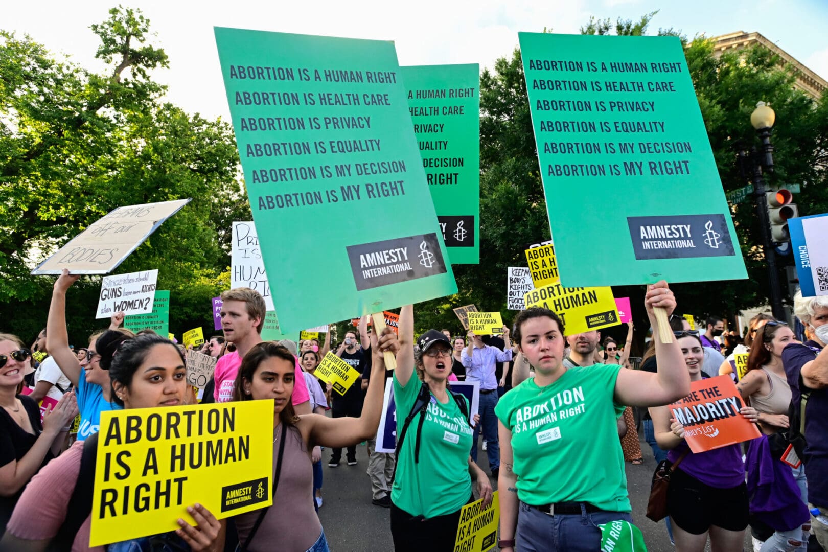 AIUSA supporters protesting for abortion rights