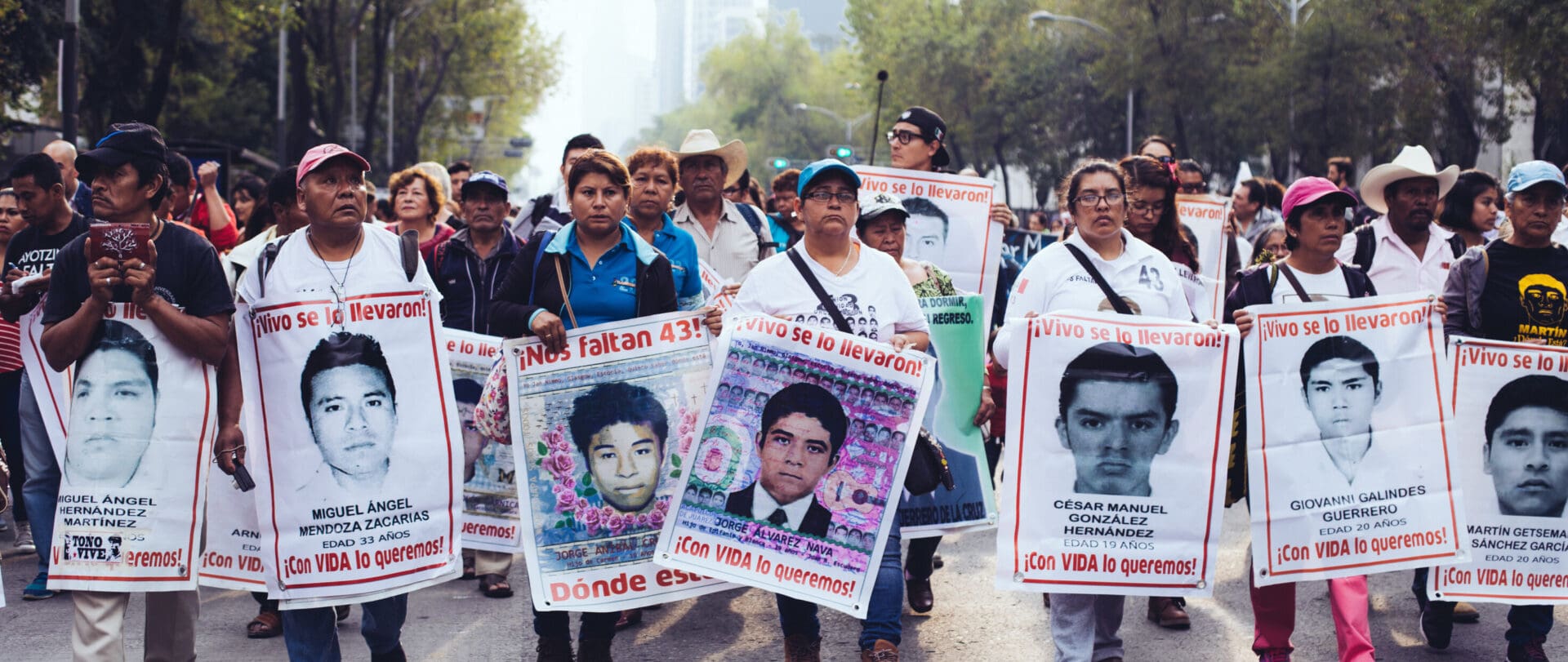 Protest for Ayotzinapa third anniversary